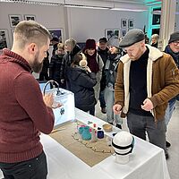 Impressionen vom Weihnachtsmarkt auf dem Telux-Gelände in Weißwasser mit seinem vielfältigen Angebot an Kunsthandwerk aus der Lausitz.