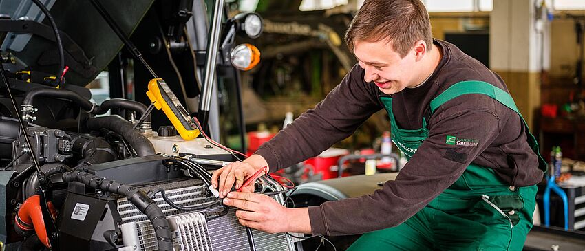 2.000 junge Menschen beginnen ihre berufliche Karriere im Handwerk – Guten Zahlen zum Ausbildungsstart - Zum Beitrag