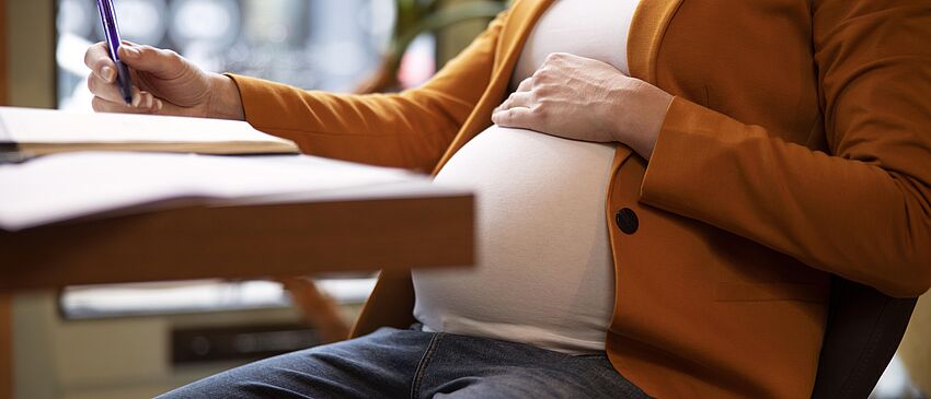 Deutsche Gesetz zum Schutz der erwerbstätigen Mutter (Mutterschutzgesetz - MuSchG) - Zum Beitrag