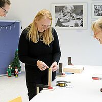 Impressionen vom Weihnachtsmarkt auf dem Telux-Gelände in Weißwasser mit seinem vielfältigen Angebot an Kunsthandwerk aus der Lausitz.