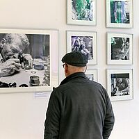 Impressionen vom Weihnachtsmarkt auf dem Telux-Gelände in Weißwasser mit seinem vielfältigen Angebot an Kunsthandwerk aus der Lausitz.