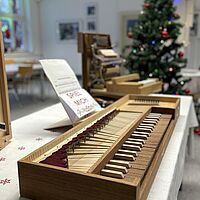 Impressionen vom Weihnachtsmarkt auf dem Telux-Gelände in Weißwasser mit seinem vielfältigen Angebot an Kunsthandwerk aus der Lausitz.